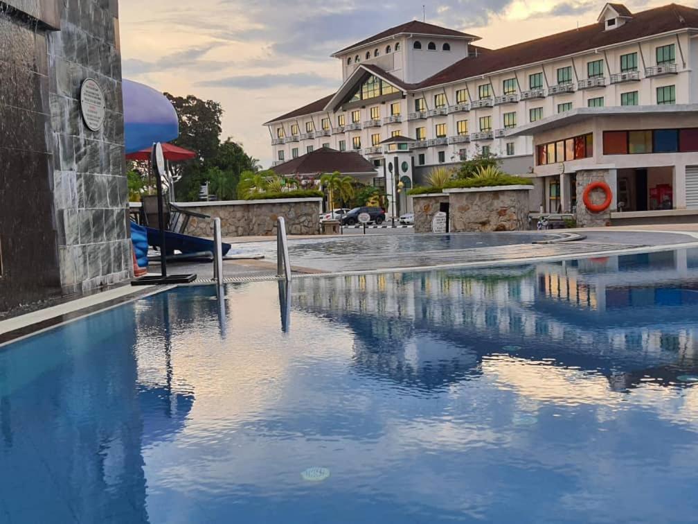 Klana Beach Resort Порт-Диксон Экстерьер фото