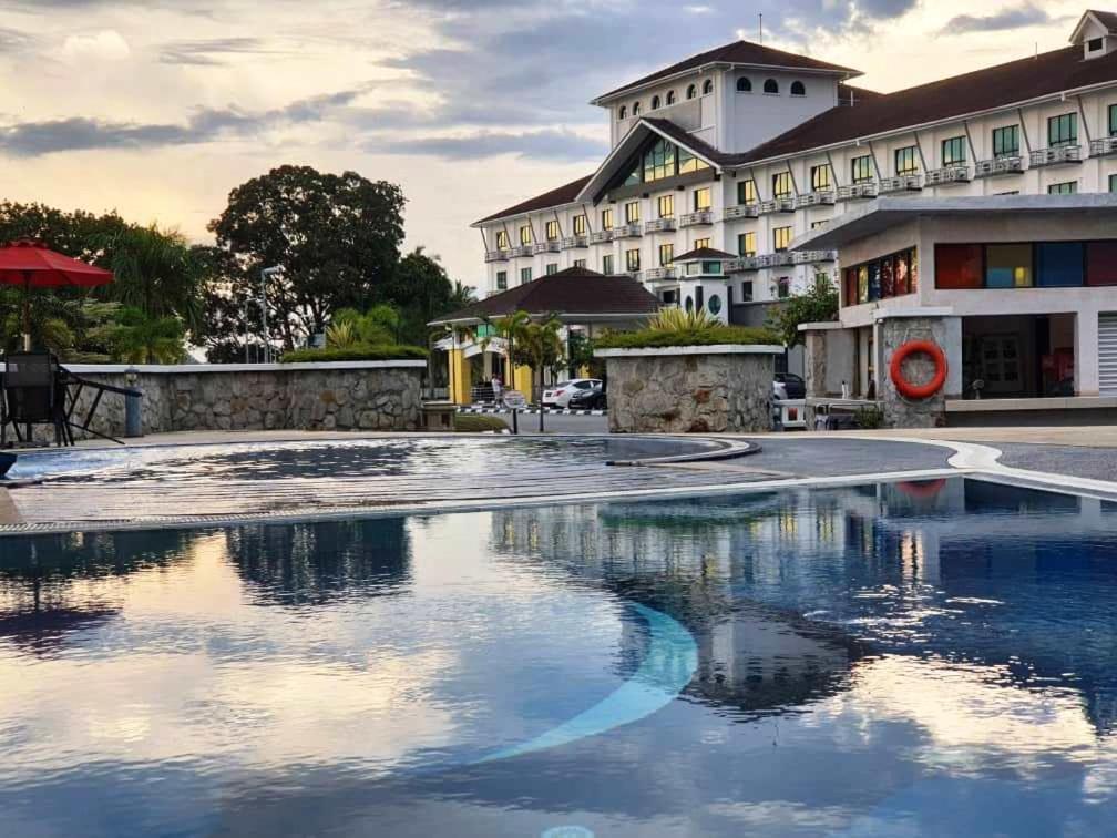 Klana Beach Resort Порт-Диксон Экстерьер фото